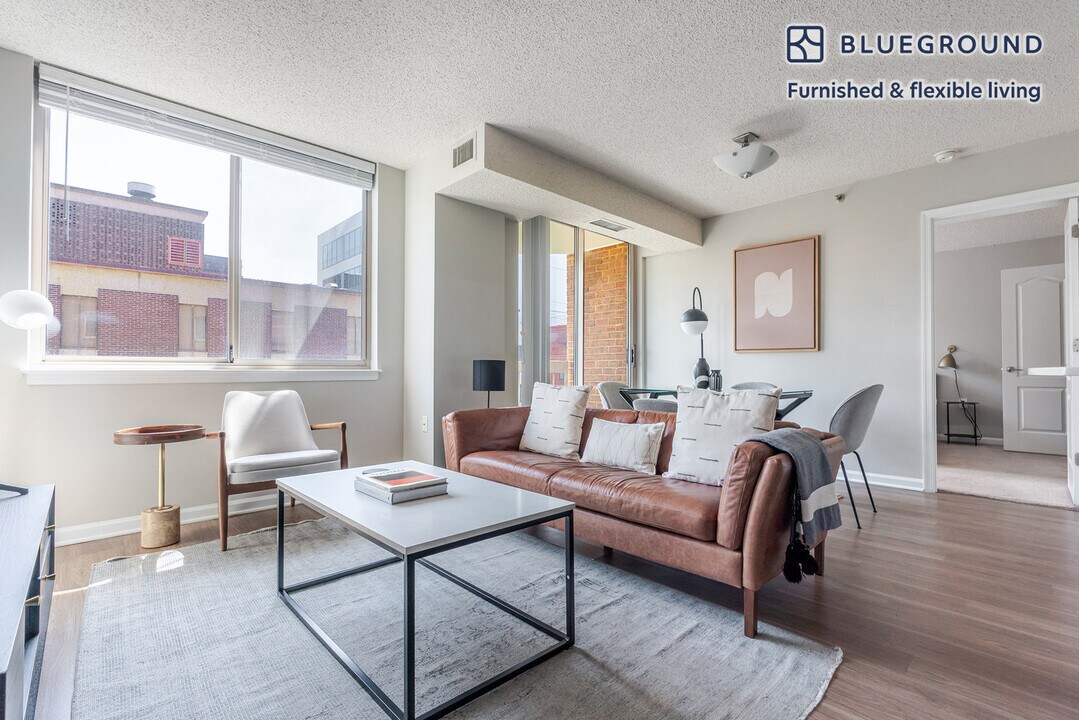 2140 L St NW in Washington, DC - Building Photo