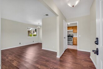 1035 Mohr Ln in Concord, CA - Building Photo - Building Photo