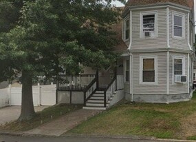 39 Grafton St, Unit 1st Floor in Brockton, MA - Building Photo
