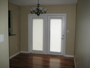 6940 Roswell Rd in Atlanta, GA - Building Photo - Building Photo