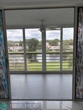 1811 Sabal Palm Dr in Davie, FL - Building Photo - Building Photo