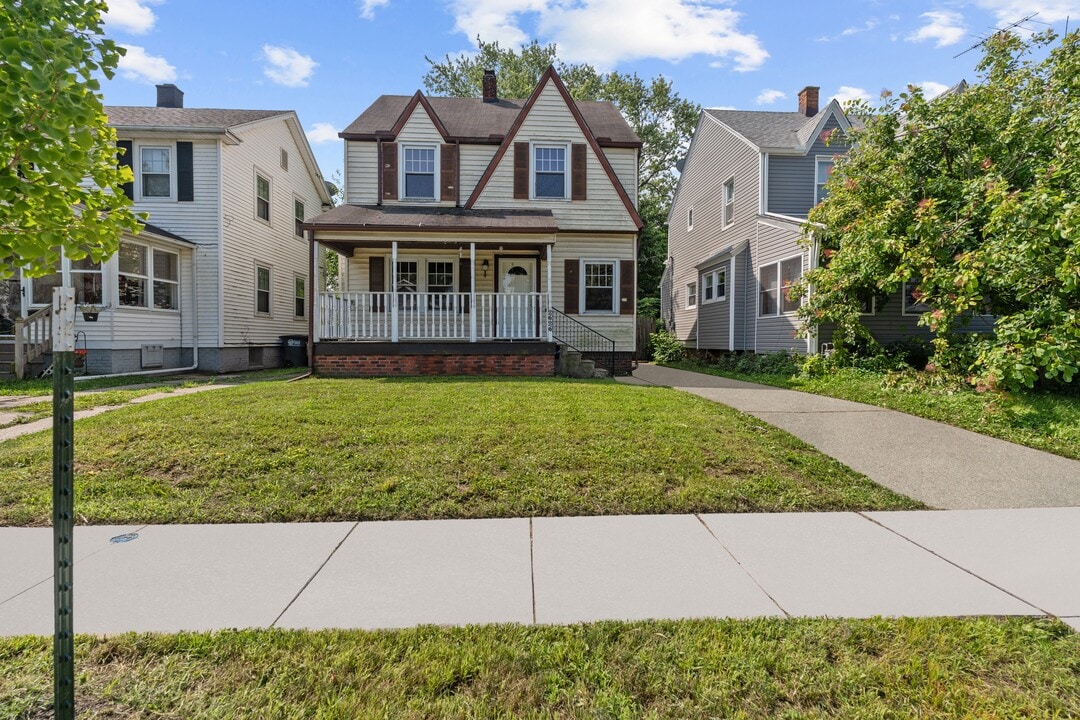 2626 120th St in Toledo, OH - Building Photo