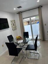 6100 SW 35th St in Miramar, FL - Building Photo - Building Photo