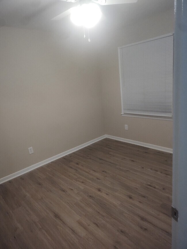 1307 County Home Rd in Conover, NC - Building Photo - Building Photo