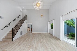 26451 Vía Juanita in Mission Viejo, CA - Building Photo - Building Photo