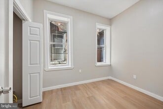 247 S 44th St in Philadelphia, PA - Building Photo - Building Photo