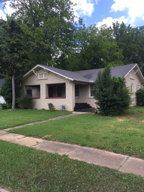 property at 1848 Princeton Ct SW