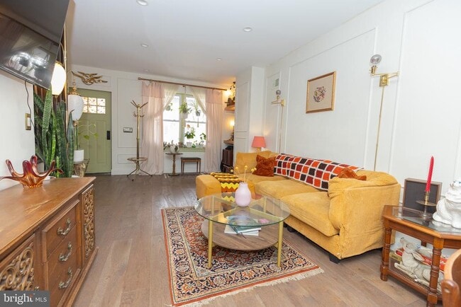 property at 1010 S Paxon St