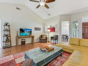 14608 Town Hill Dr in Austin, TX - Building Photo - Building Photo
