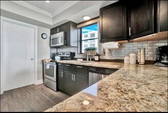 300 Croton Ave, Unit 102 in Lantana, FL - Building Photo - Building Photo