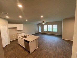 13872 Rock Island Trl in Shenandoah, TX - Building Photo - Building Photo