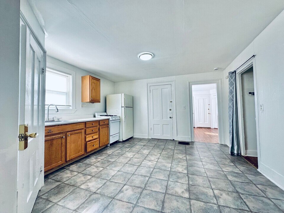 175 Bradley St in New Haven, CT - Building Photo