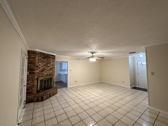 5900 Larry Dr in Texarkana, TX - Building Photo - Building Photo