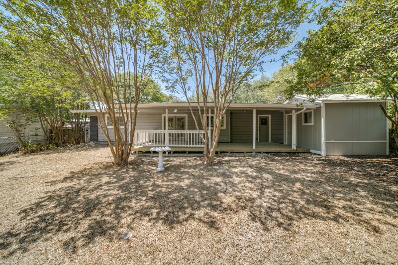 315 Granada Dr in San Antonio, TX - Building Photo