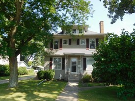 830 15th Ave in Union Grove, WI - Building Photo