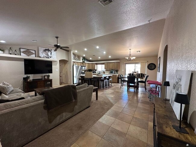 11735 Calle Del Cid in Yuma, AZ - Building Photo - Building Photo