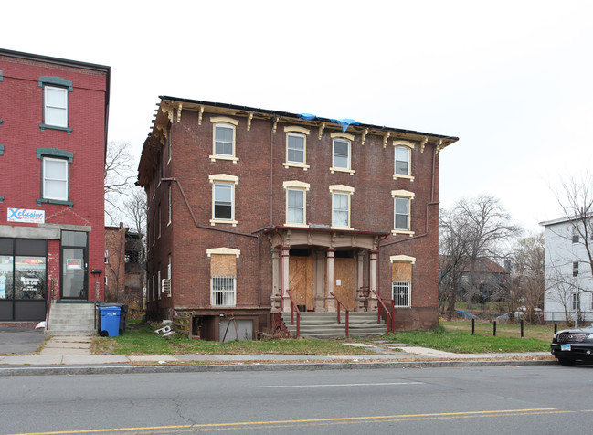 2285 Main St in Hartford, CT - Building Photo - Building Photo