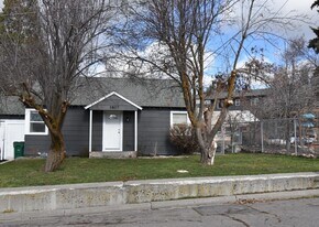 1817 Birch St in Klamath Falls, OR - Building Photo