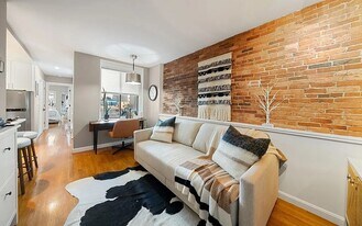 9 Hancock St, Unit 5R in Boston, MA - Building Photo