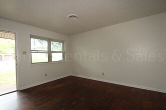 1211 S 9th St in Copperas Cove, TX - Building Photo - Building Photo