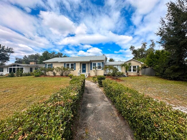 1215 Dewitt St in Panama City, FL - Building Photo - Building Photo