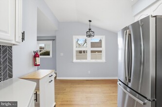 2 Tekening Way in Hamilton Township, NJ - Foto de edificio - Building Photo