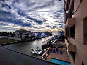 6403 Padre Blvd in South Padre Island, TX - Building Photo - Building Photo