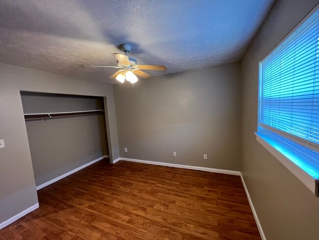 3104 Fordhaven Rd in Louisville, KY - Building Photo - Building Photo