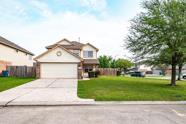 property at 4435 Crossvine Ave