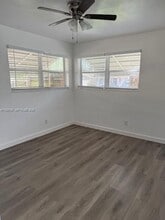 1101 SW 30th St in Fort Lauderdale, FL - Building Photo - Building Photo