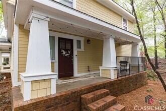 490 Barnett Shoals Rd in Athens, GA - Foto de edificio - Building Photo