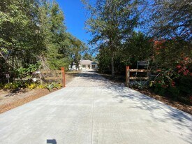 921 Foxfire Trail in Oviedo, FL - Building Photo