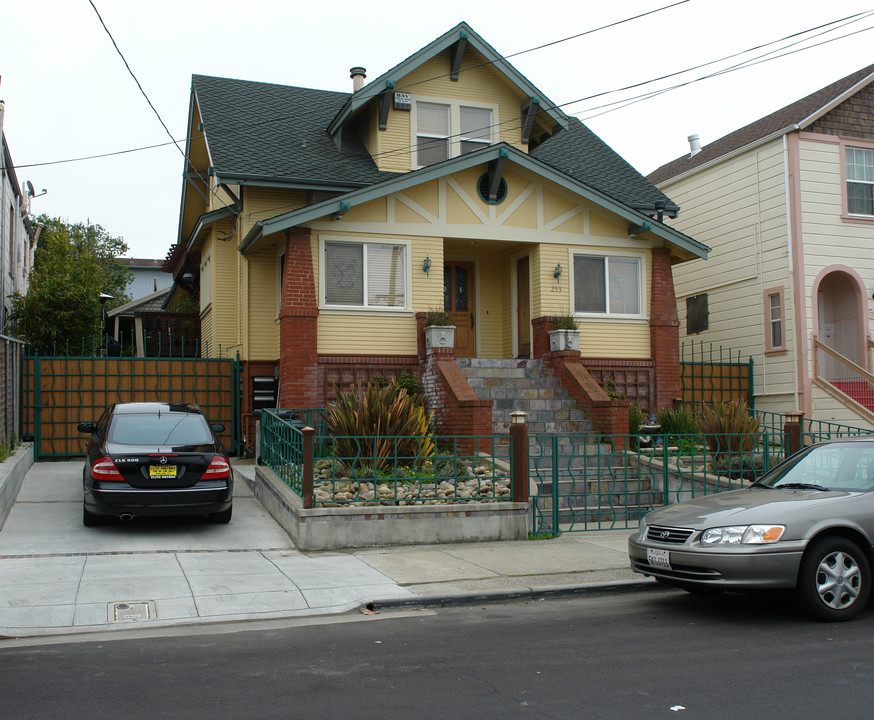 253 Miriam St in Daly City, CA - Building Photo