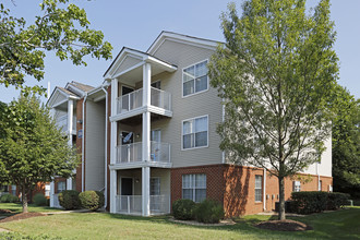 Belmont at York in Yorktown, VA - Building Photo - Building Photo