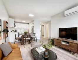 Elora in Mississauga, ON - Building Photo