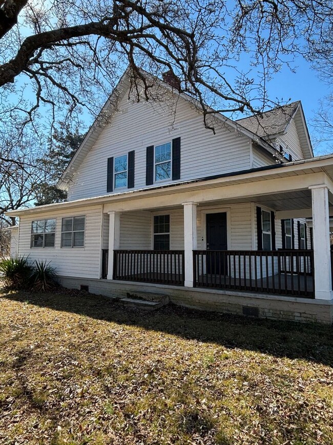 3503 S Broad Pl SW in Huntsville, AL - Building Photo - Building Photo