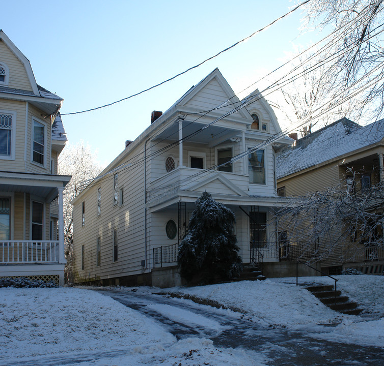 1042 Park Ave in Schenectady, NY - Building Photo