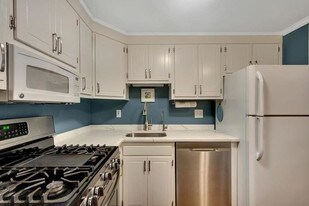 241 Main St, Unit C3 in Reading, MA - Building Photo