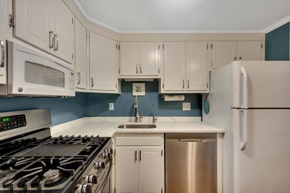 241 Main St, Unit C3 in Reading, MA - Building Photo