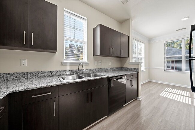 Grand Oaks Apartment Homes in Chester, VA - Building Photo - Building Photo