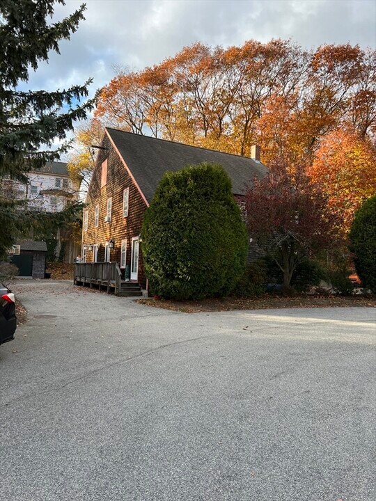 22 Morse Ct in Manchester by the Sea, MA - Building Photo