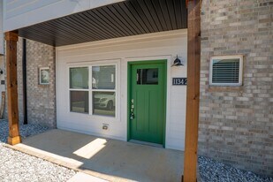 1195 N Pink Ter in Fayetteville, AR - Building Photo