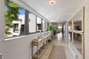 141 Crandon Blvd in Key Biscayne, FL - Building Photo