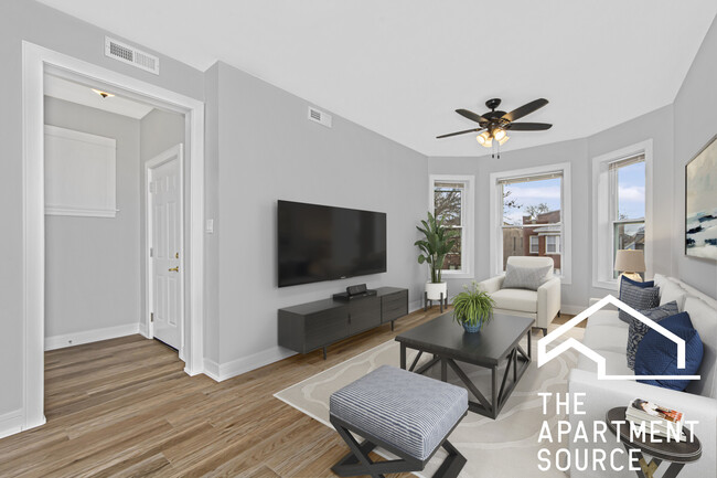 property at 4340 W Shakespeare Ave