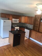 634 N Monroe St, Unit 2 in Arlington, VA - Building Photo - Building Photo