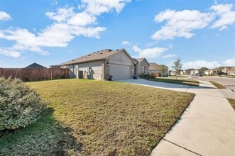 300 Colthorpe Ln in Hutto, TX - Building Photo - Building Photo