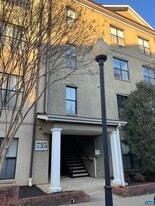 735 Walker Square in Charlottesville, VA - Building Photo
