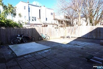 399 S 6th St in Newark, NJ - Building Photo - Building Photo