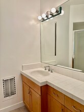 812 Westmount Dr in West Hollywood, CA - Building Photo - Building Photo