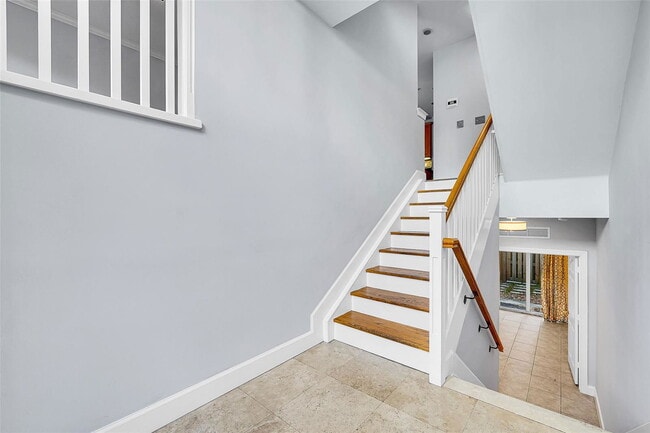 1902 Coral Heights Ct in Oakland Park, FL - Building Photo - Building Photo